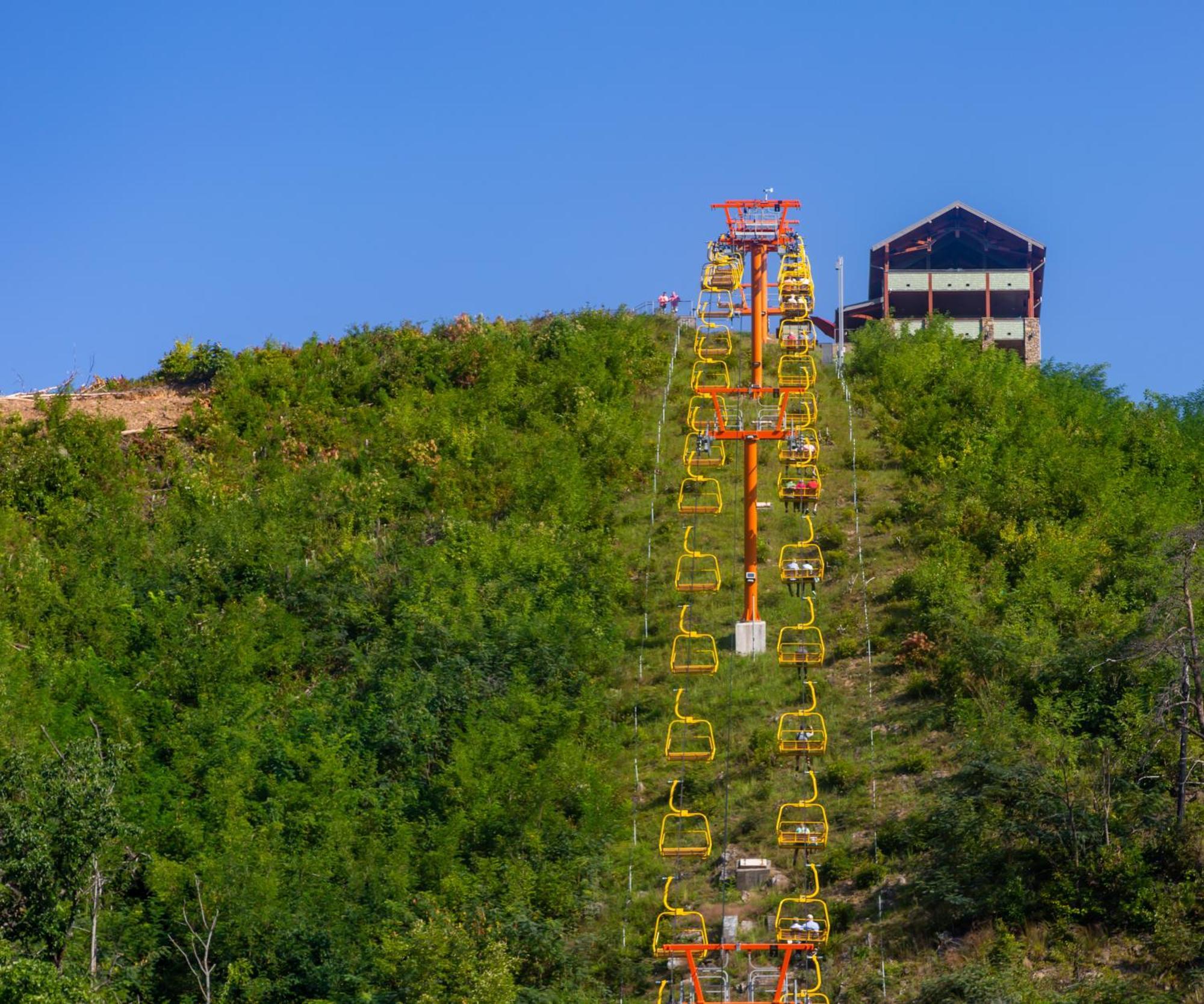 Mountain Eden, Hot Tub, Resort Pool, Wifi, 1089 Free Tickets Each Paid Day, Dollywood And More Gatlinburg Bagian luar foto