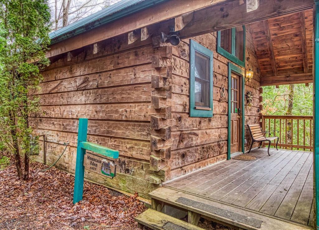 Mountain Eden, Hot Tub, Resort Pool, Wifi, 1089 Free Tickets Each Paid Day, Dollywood And More Gatlinburg Bagian luar foto